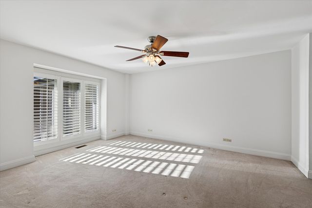 1 Oak Brook Club Drive A310, Oak Brook, IL 60523