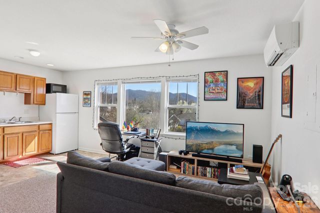 3 Rosemont Court, Asheville, NC 28803