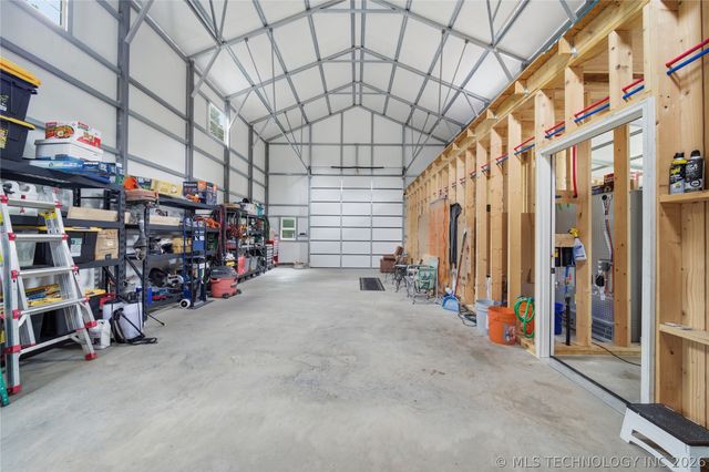 1533 N 442 Road, Salina, OK 74365