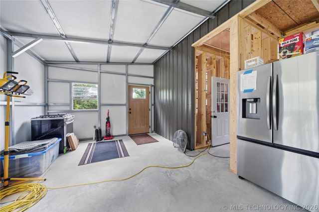 1533 N 442 Road, Salina, OK 74365