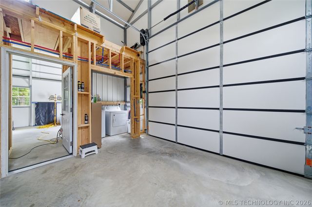 1533 N 442 Road, Salina, OK 74365