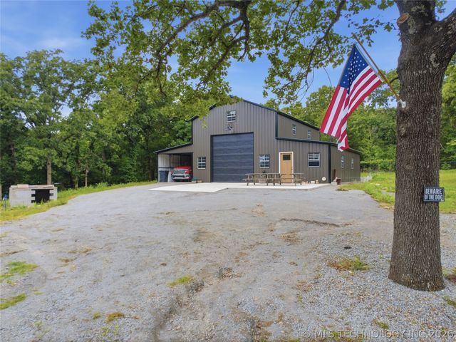 1533 N 442 Road, Salina, OK 74365