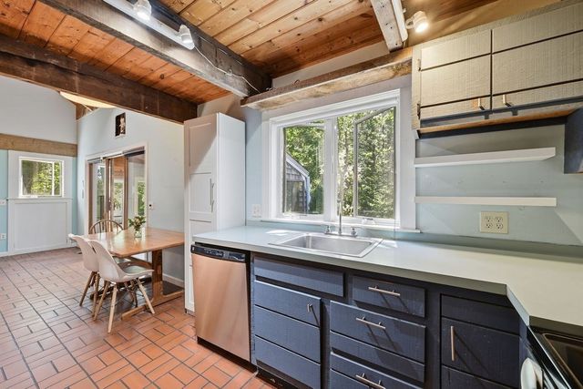 45 Old Paine Hollow Rd, Wellfleet, MA 02667