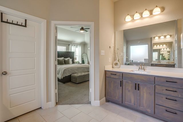 709 Waterford Way, Joshua, TX 76058