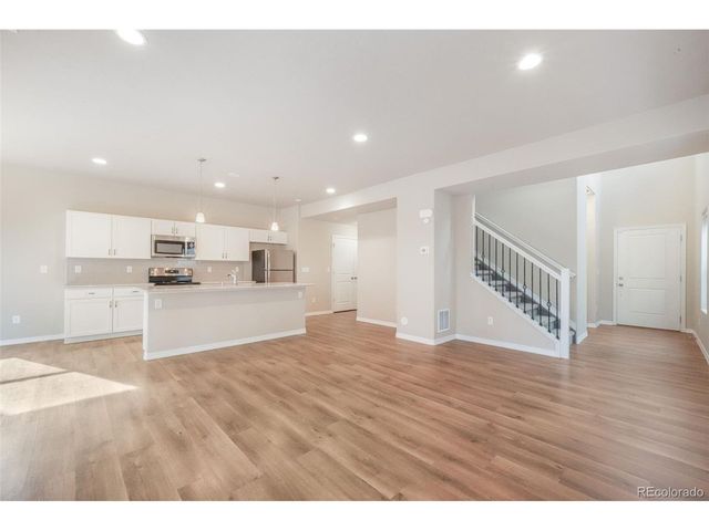 7851 Lathrop Vw, Colorado Springs, CO 80924