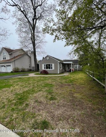 451 Harnell Avenue, Oakhurst, NJ 07755