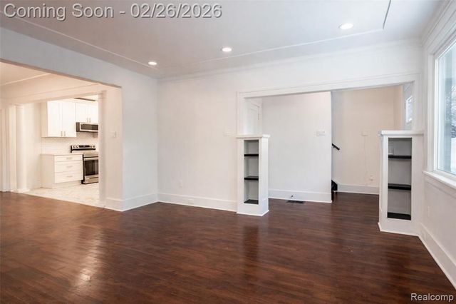 2270 W Philadelphia Street, Detroit, MI 48206