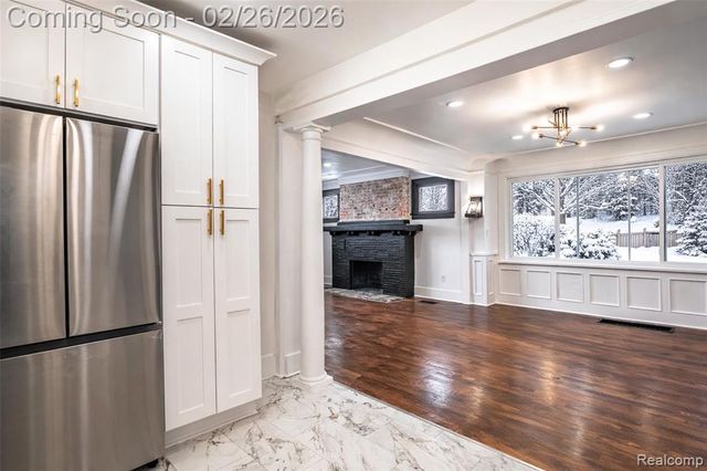 2270 W Philadelphia Street, Detroit, MI 48206