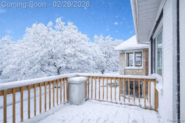 2270 W Philadelphia Street, Detroit, MI 48206