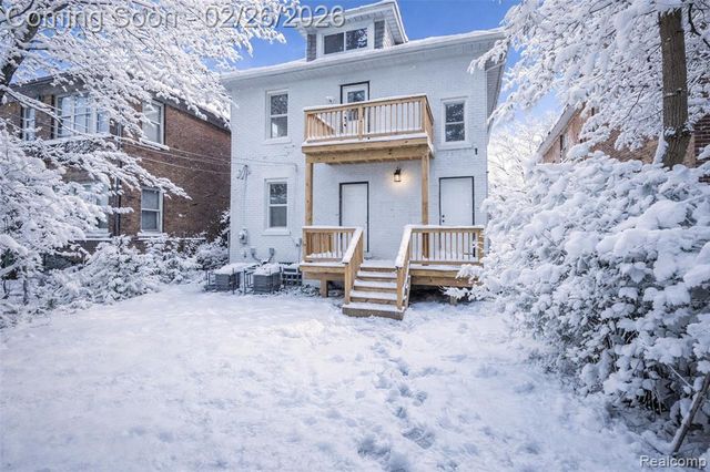 2270 W Philadelphia Street, Detroit, MI 48206