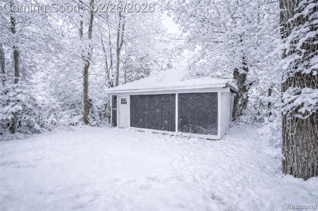 2270 W Philadelphia Street, Detroit, MI 48206