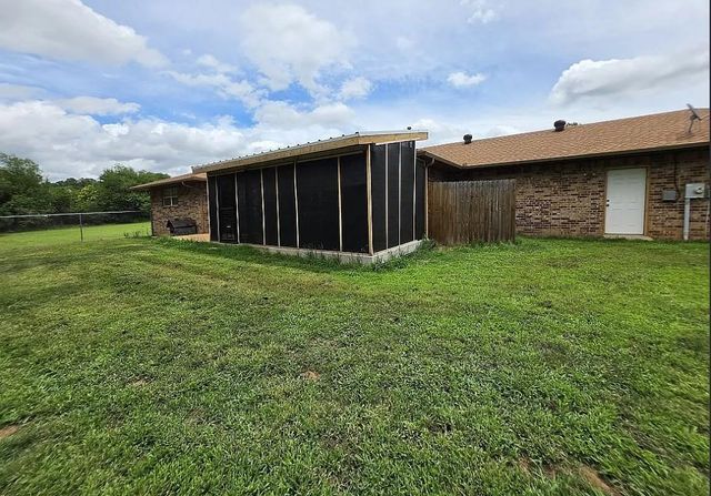 2905 N Henney Road, Choctaw, OK 73020