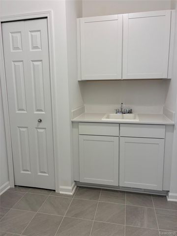 20803 Burn Drive, Macomb Township, MI 48044
