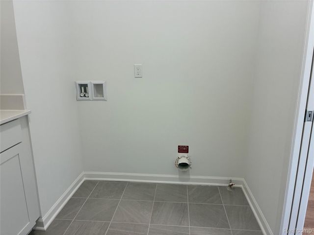 20803 Burn Drive, Macomb Township, MI 48044
