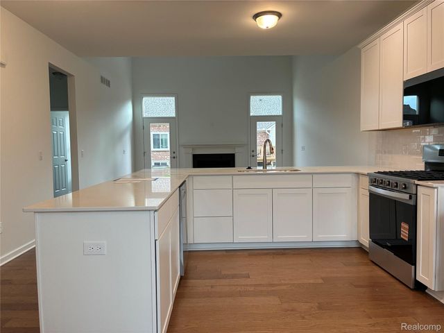 20803 Burn Drive, Macomb Township, MI 48044