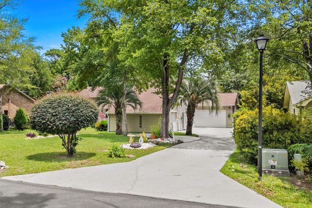 1710 Crooked Pine Dr., Surfside Beach, SC 29575