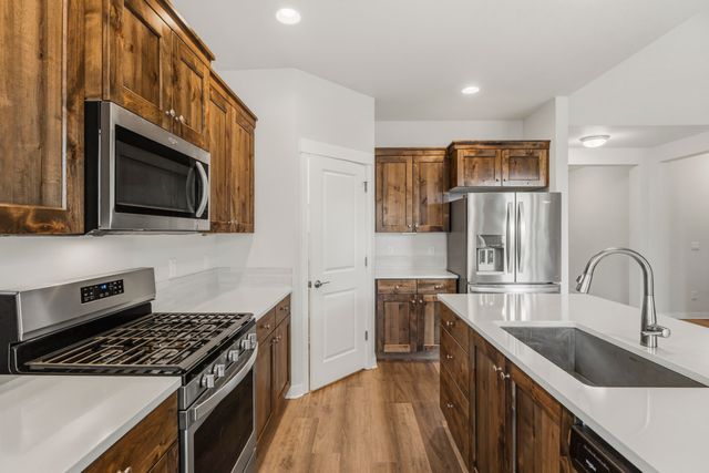 51925 Campfire Drive, La Pine, OR 97739