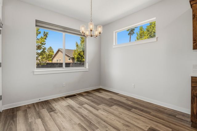 51925 Campfire Drive, La Pine, OR 97739