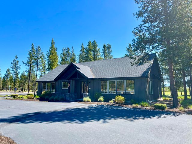 51925 Campfire Drive, La Pine, OR 97739