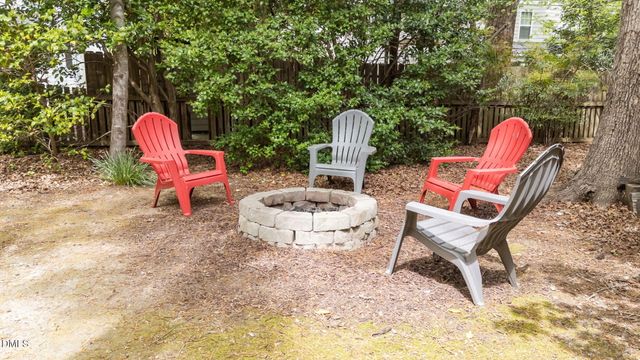 2003 Charington Court, Apex, NC 27502