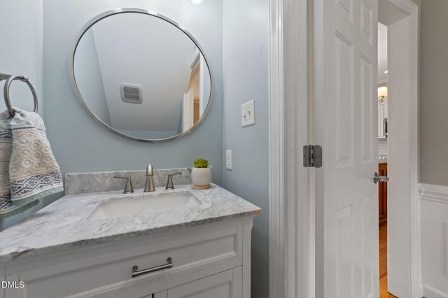 2003 Charington Court, Apex, NC 27502