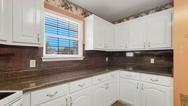 127 Spikes Road, Southport, FL 32409