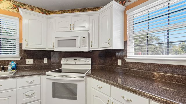 127 Spikes Road, Southport, FL 32409