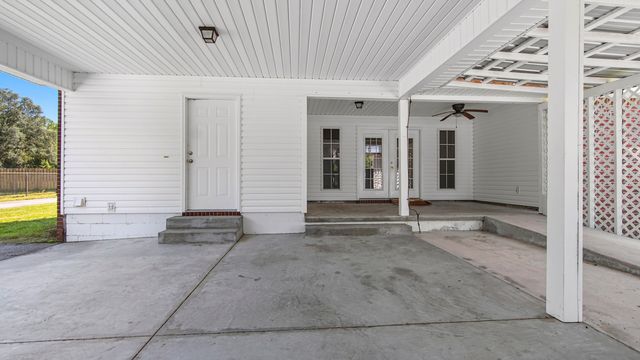 127 Spikes Road, Southport, FL 32409