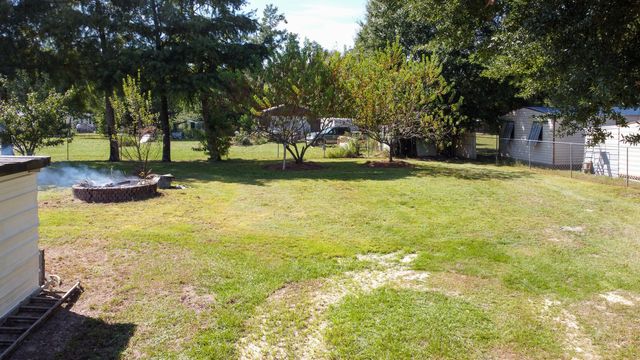 127 Spikes Road, Southport, FL 32409