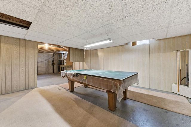 1399 W SOUTH PARK AVENUE, Oshkosh, WI 54902