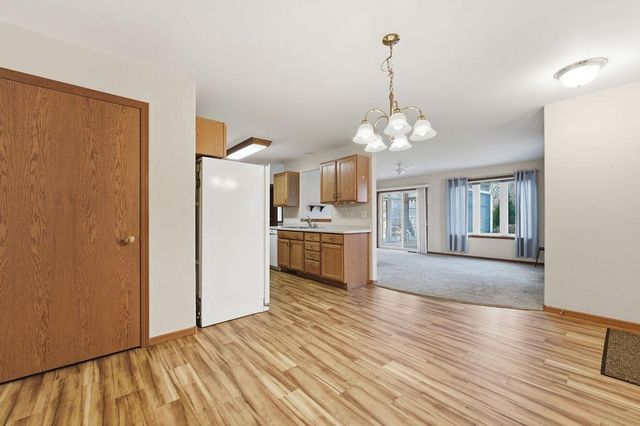 1399 W SOUTH PARK AVENUE, Oshkosh, WI 54902