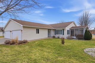 1399 W SOUTH PARK AVENUE, Oshkosh, WI 54902