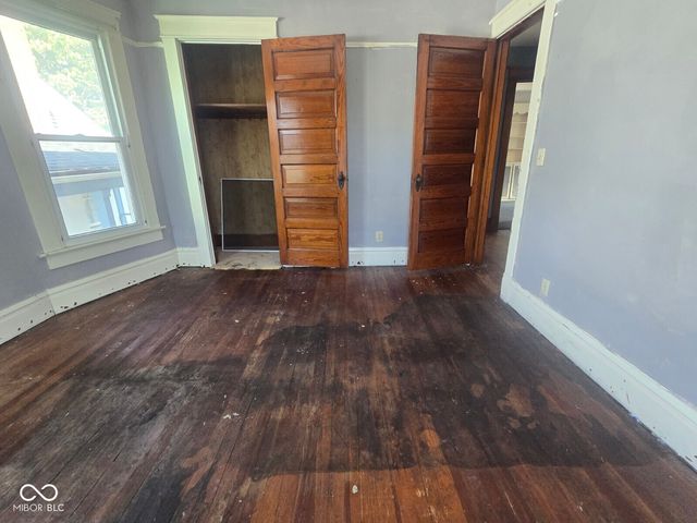 1617 S 5th Street, Terre Haute, IN 47802