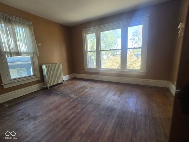 1617 S 5th Street, Terre Haute, IN 47802
