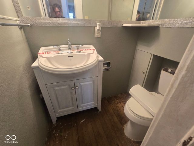 1617 S 5th Street, Terre Haute, IN 47802