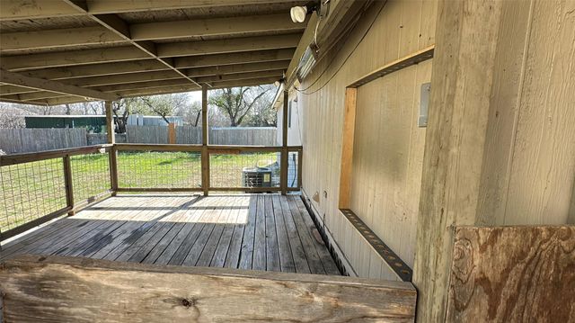 204 S Cougar Ave, Cedar Park, TX 78613