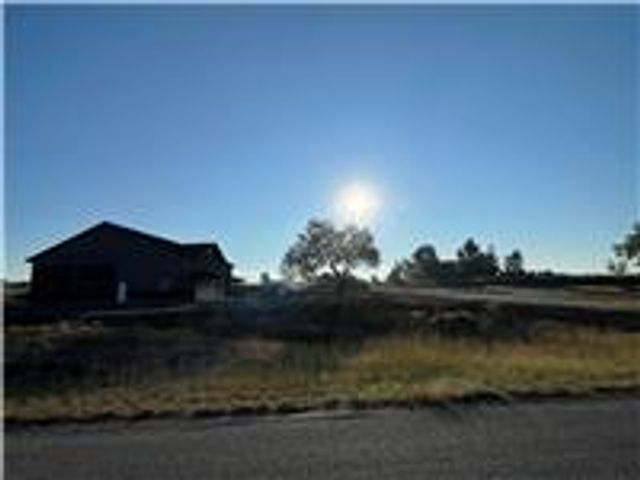 243 S 80th St W, Billings, MT 59106