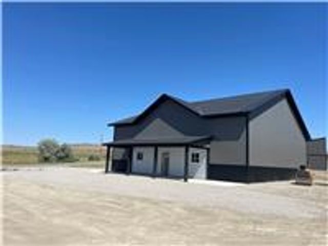 243 S 80th St W, Billings, MT 59106