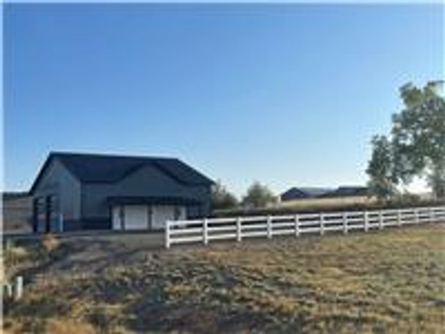 243 S 80th St W, Billings, MT 59106