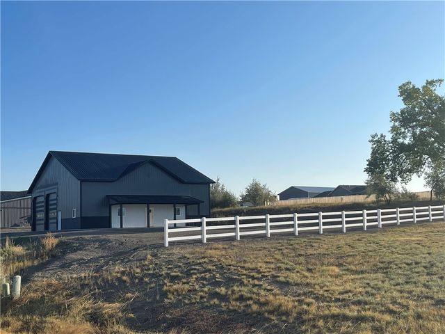 243 S 80th St W, Billings, MT 59106