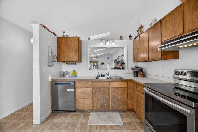 11727 Washington Ave, Courtland, CA 95615