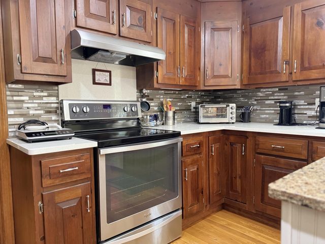 4 Riverwood Road, Kingston, NH 03848