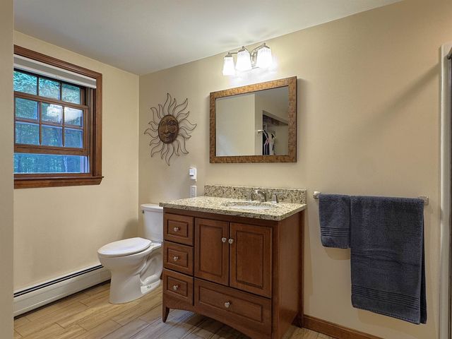 4 Riverwood Road, Kingston, NH 03848