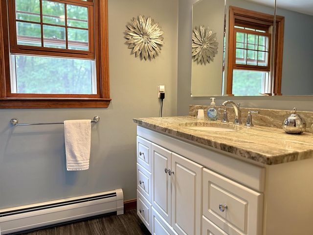 4 Riverwood Road, Kingston, NH 03848