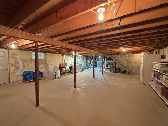 4 Riverwood Road, Kingston, NH 03848