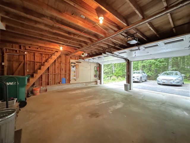 4 Riverwood Road, Kingston, NH 03848