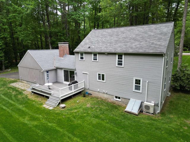 4 Riverwood Road, Kingston, NH 03848
