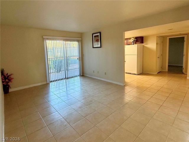 5185 Indian River Drive 227, Las Vegas, NV 89103