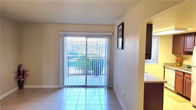 5185 Indian River Drive 227, Las Vegas, NV 89103