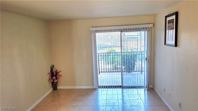 5185 Indian River Drive 227, Las Vegas, NV 89103